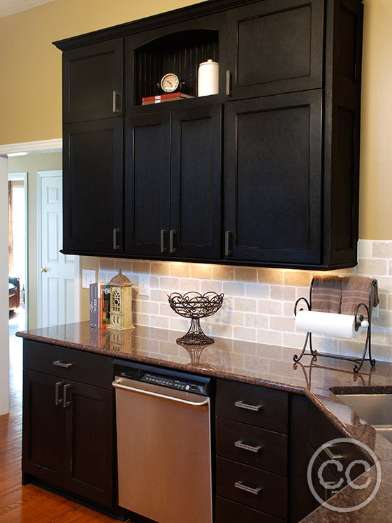 Kitchen painted with Classic Cupboards Paint. Visit www.classiccupboardspaint.com for more details.