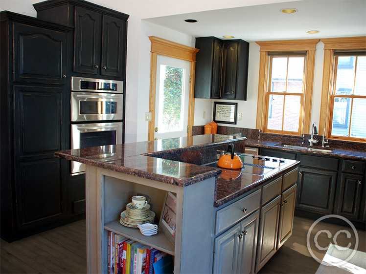 Kitchen painted with Classic Cupboards Paint. Visit www.classiccupboardspaint.com for more details.