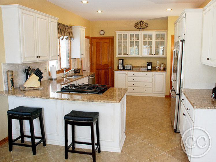 Kitchen painted with Classic Cupboards Paint. Visit www.classiccupboardspaint.com for more details.