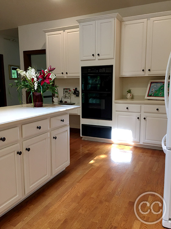 Kitchen painted with Classic Cupboards Paint. Visit www.classiccupboardspaint.com for more details.