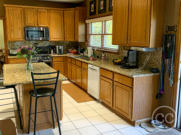 Kitchen painted with Classic Cupboards Paint. Visit www.classiccupboardspaint.com for more details.