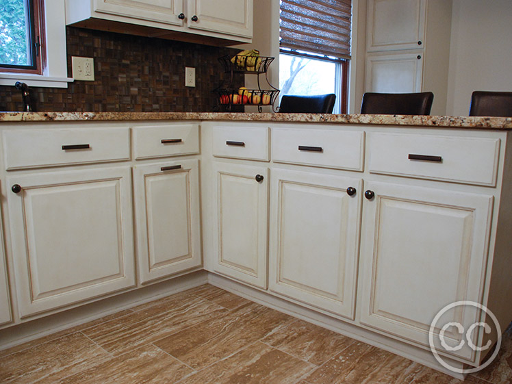 Kitchen painted with Classic Cupboards Paint. Visit www.classiccupboardspaint.com for more details.