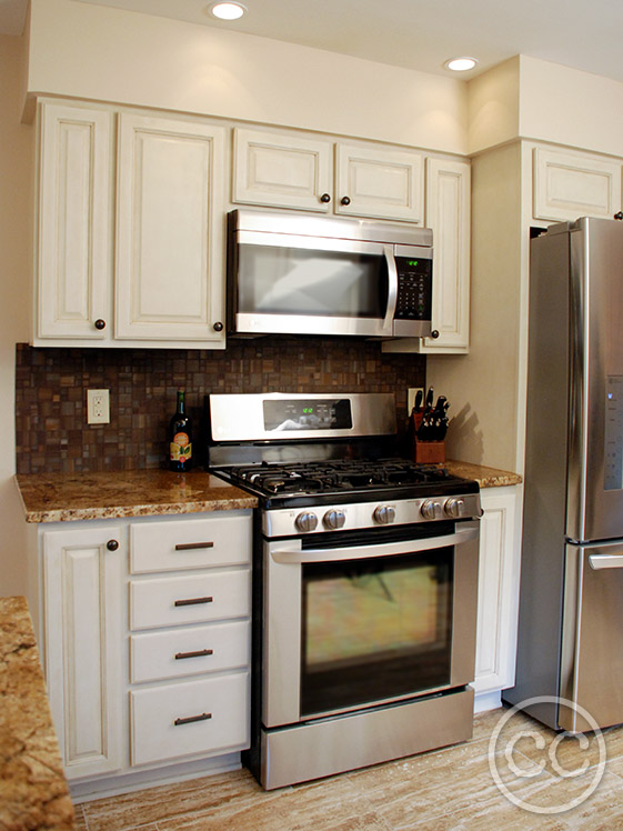 Kitchen painted with Classic Cupboards Paint. Visit www.classiccupboardspaint.com for more details.