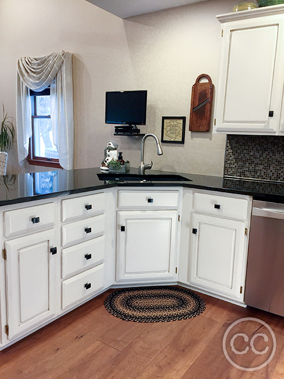 Kitchen painted with Classic Cupboards Paint. Visit www.classiccupboardspaint.com for more details.