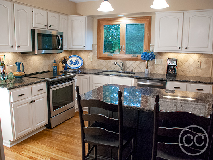 Kitchen painted with Classic Cupboards Paint. Visit www.classiccupboardspaint.com for more details.