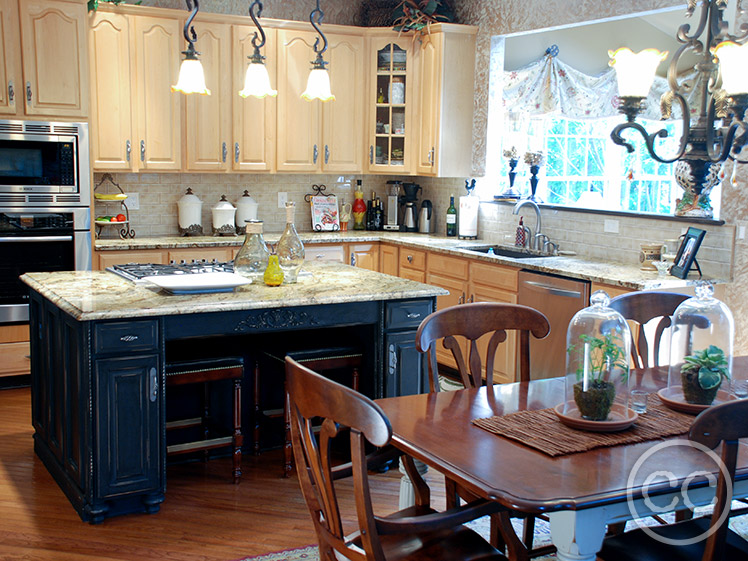 Kitchen painted with Classic Cupboards Paint. Visit www.classiccupboardspaint.com for more details.