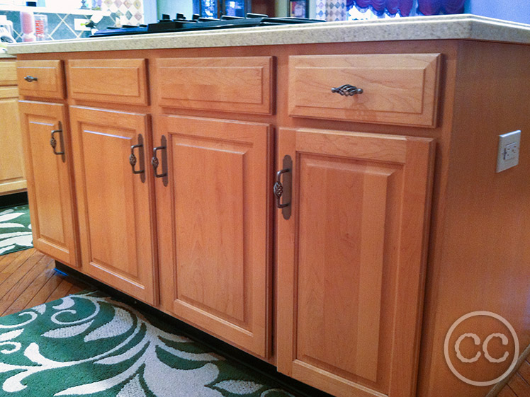 Kitchen painted with Classic Cupboards Paint. Visit www.classiccupboardspaint.com for more details.