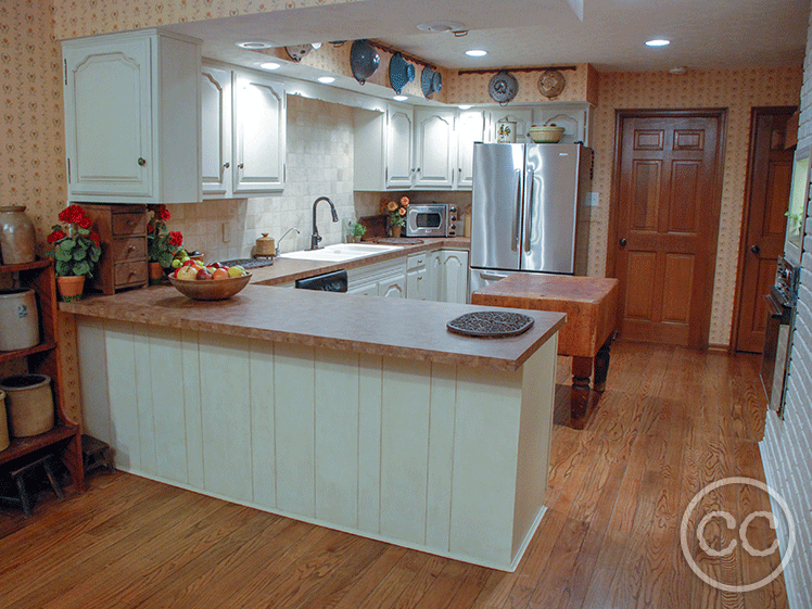 Kitchen painted with Classic Cupboards Paint. Visit www.classiccupboardspaint.com for more details.