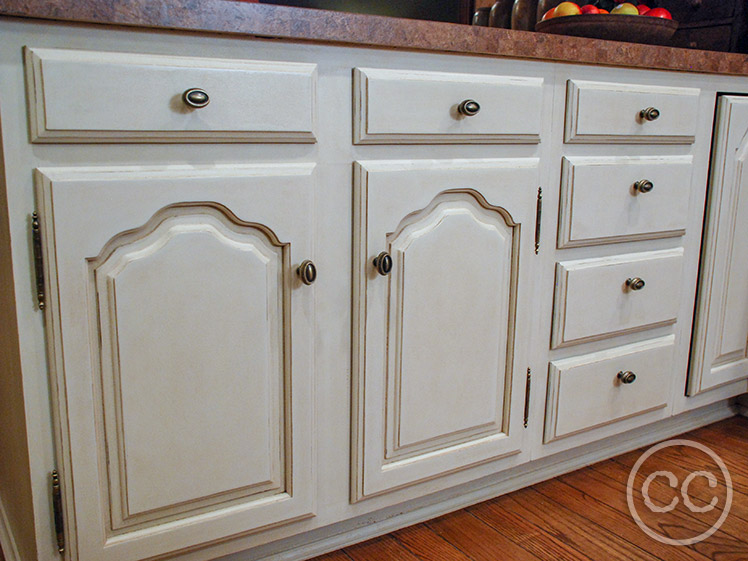 Kitchen painted with Classic Cupboards Paint. Visit www.classiccupboardspaint.com for more details.